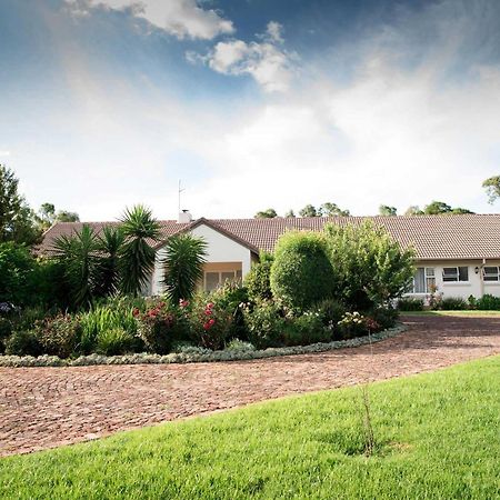 Amohela Guesthouse Midrand Buitenkant foto