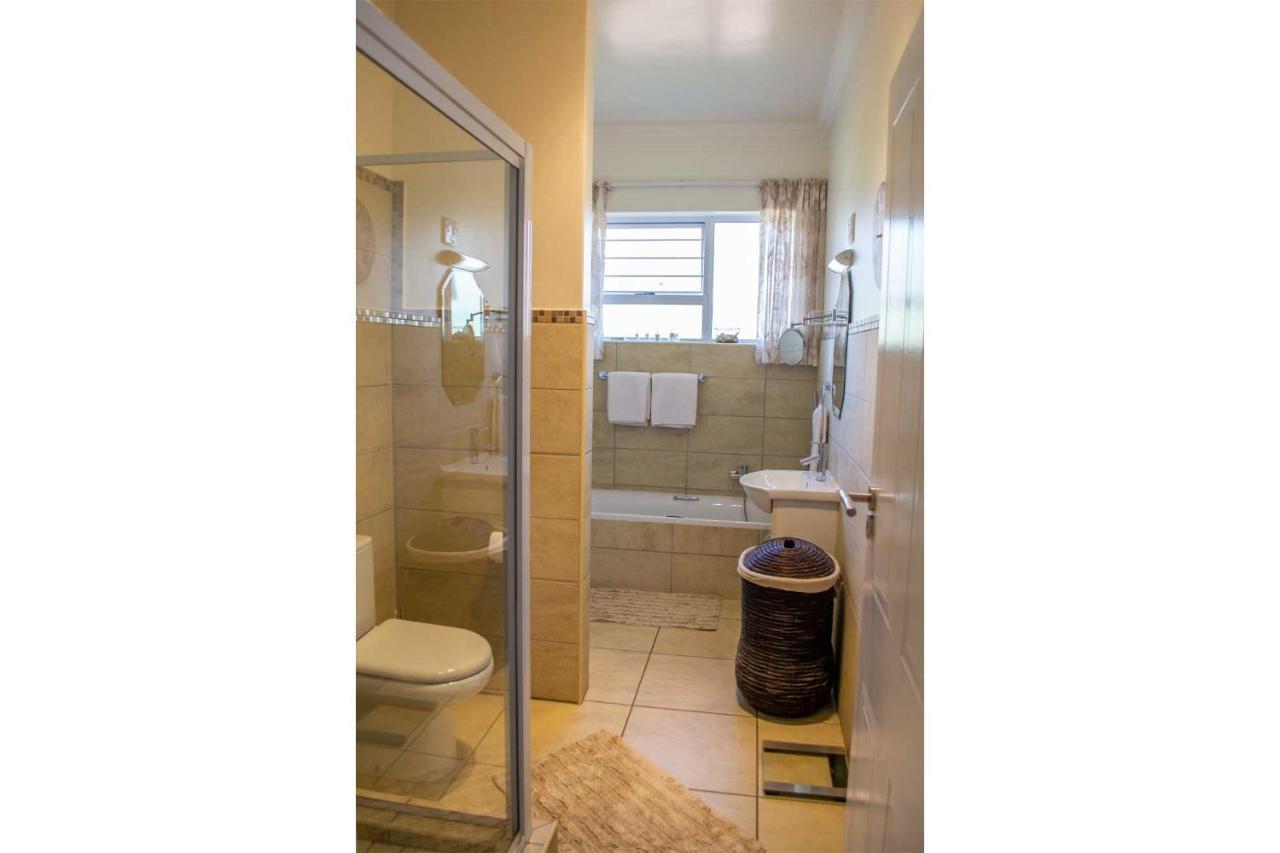 Amohela Guesthouse Midrand Buitenkant foto