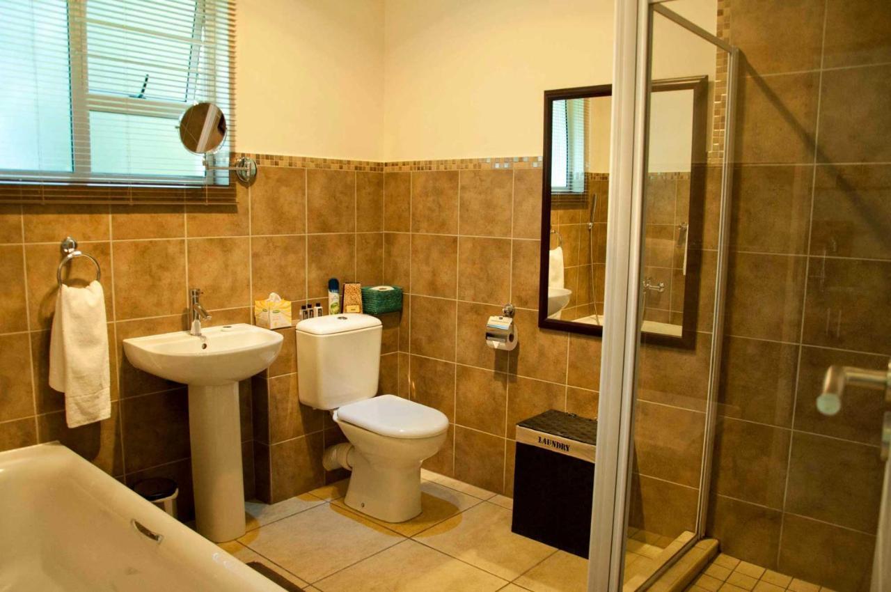 Amohela Guesthouse Midrand Buitenkant foto